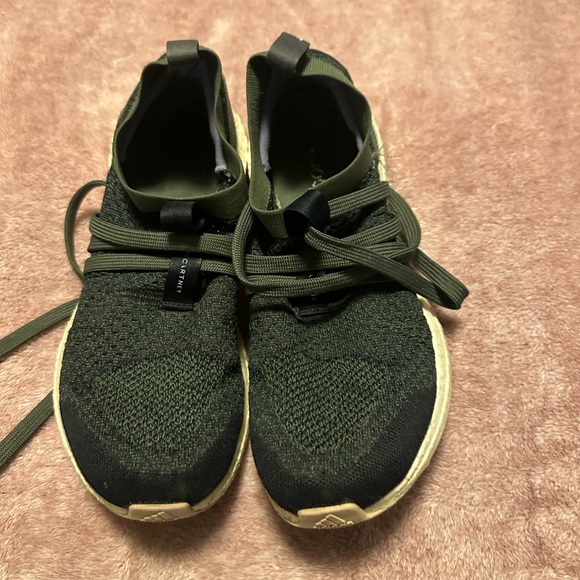 Adidas by Stella McCartney. Green. Size 9 - Picture 3 of 6